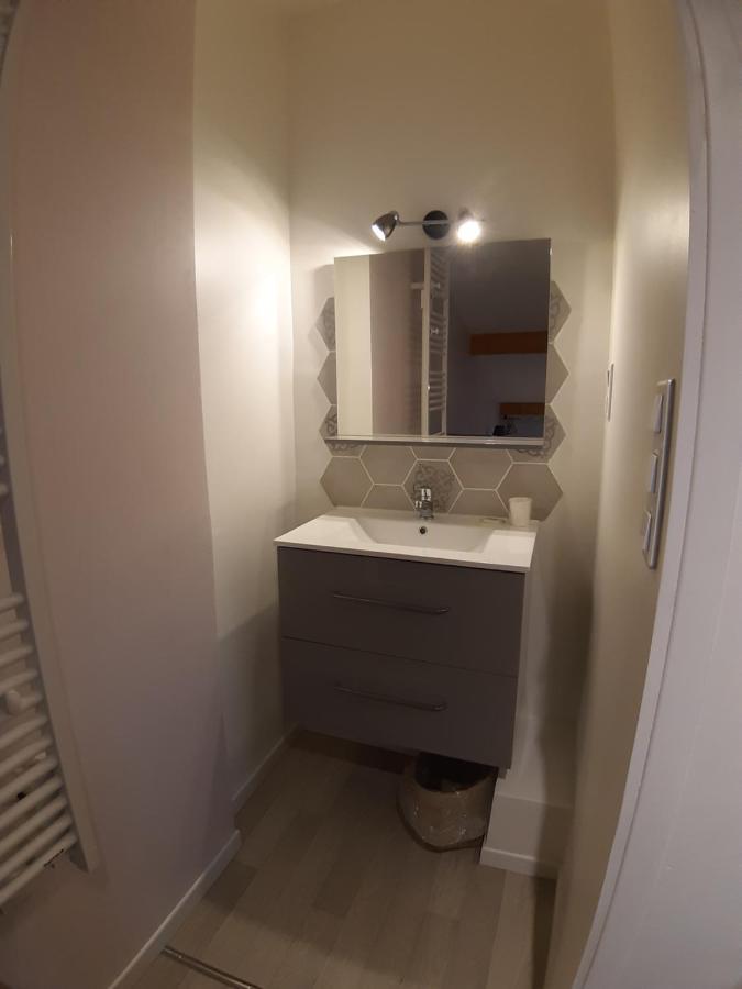 Appartement T2 Au Coeur Du Village Cleon-d'Andran Экстерьер фото